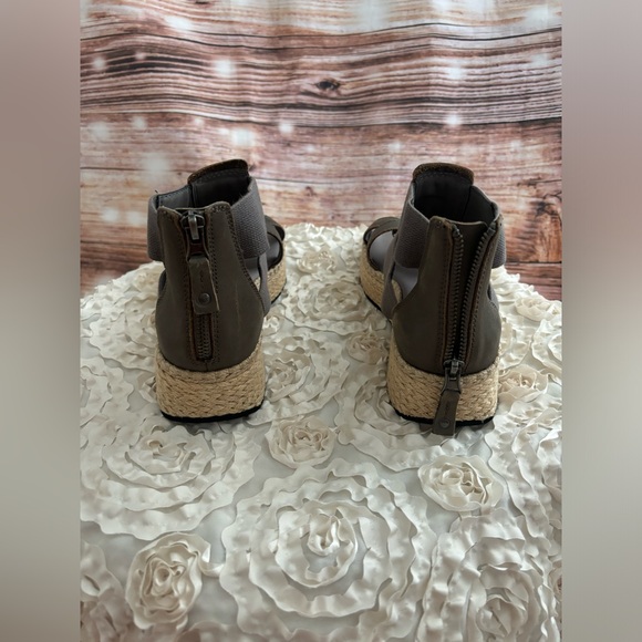 OTBT CANNONBALL GLADIATOR ZIPPER BACK ESPADRILLE SANDAL - Picture 6 of 10